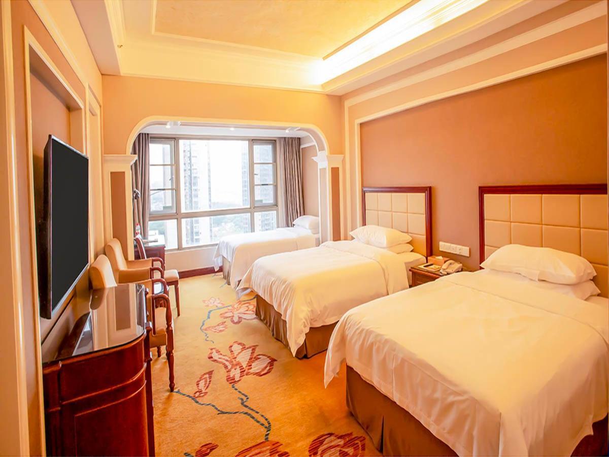 Vienna Hotel Shenzhen Songgang Liye Road Buitenkant foto