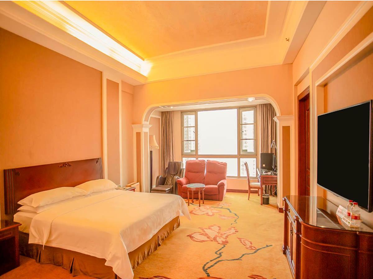 Vienna Hotel Shenzhen Songgang Liye Road Buitenkant foto