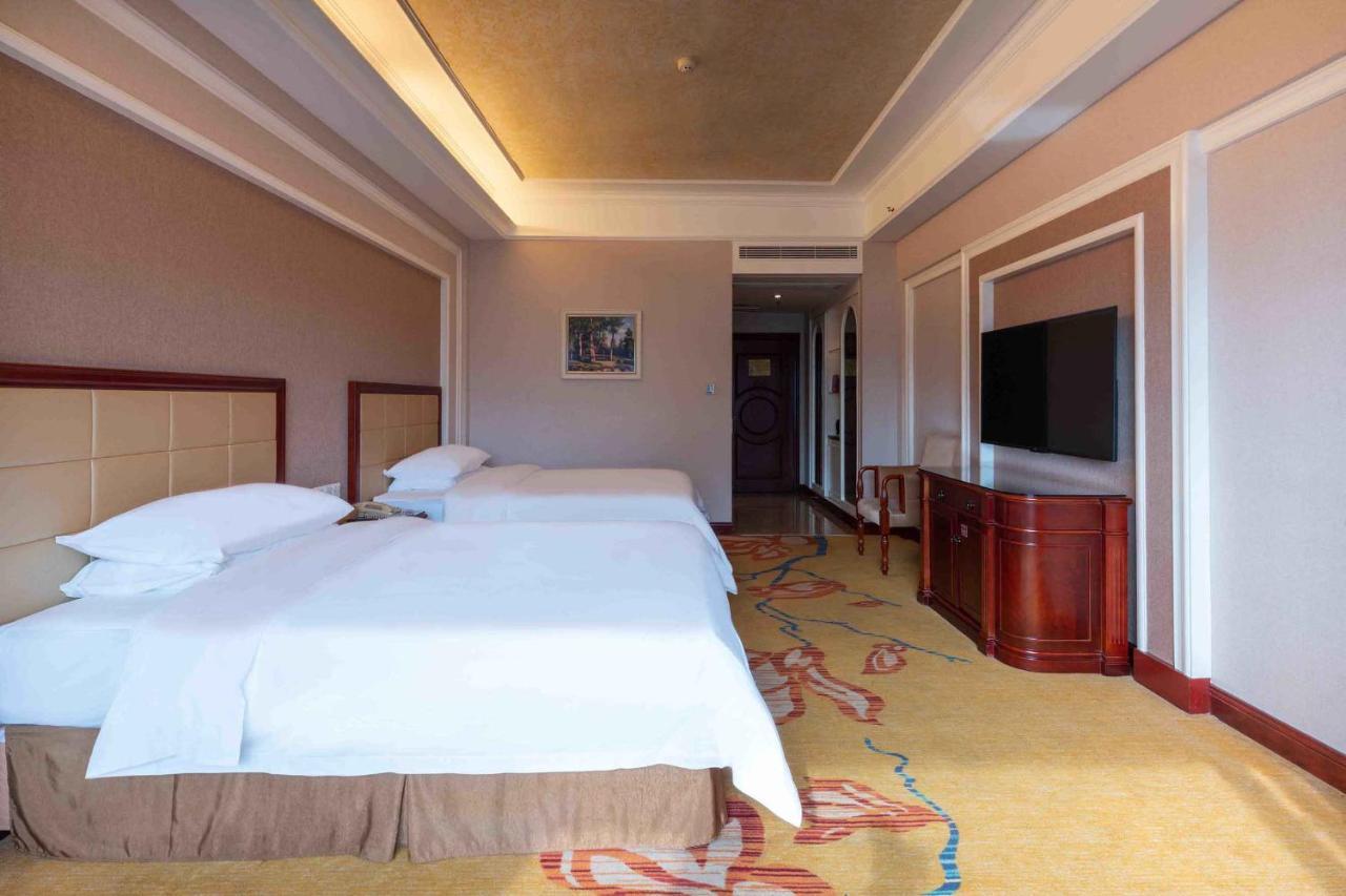 Vienna Hotel Shenzhen Songgang Liye Road Buitenkant foto