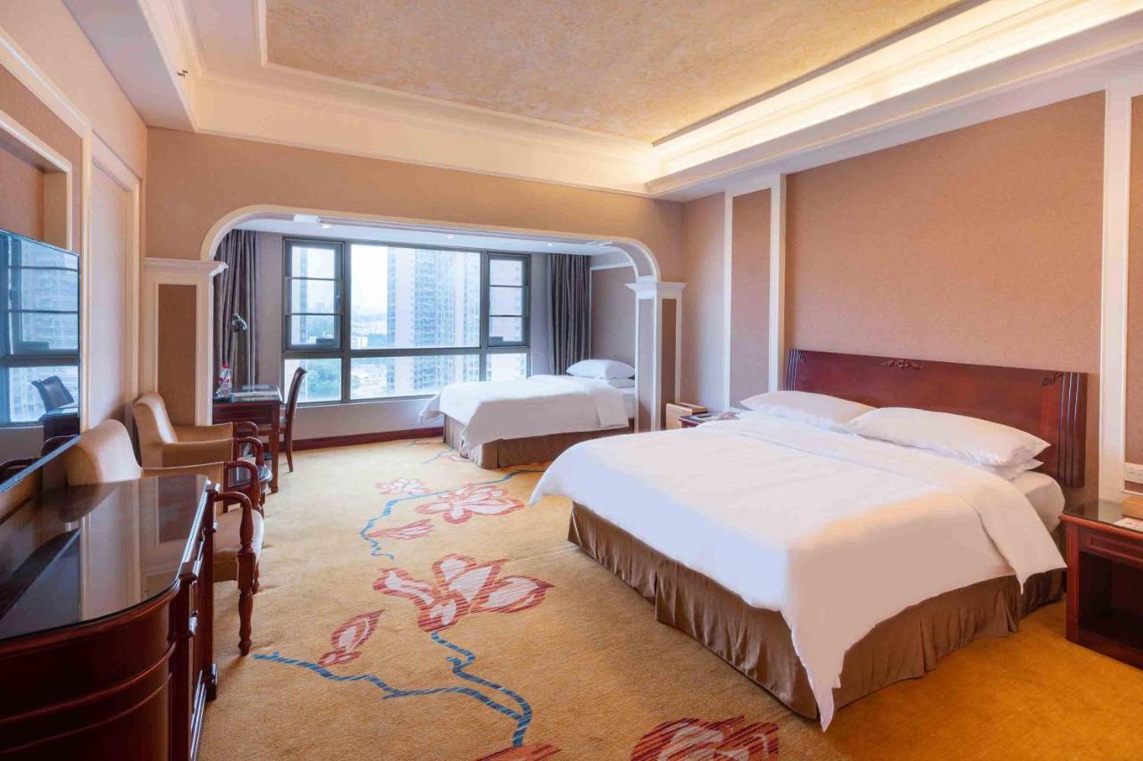 Vienna Hotel Shenzhen Songgang Liye Road Buitenkant foto